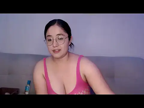 Elina_Rose888 webcam