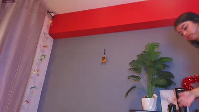 jade_brunnette webcam