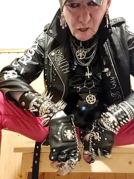 nahkasami - NahkaSami's free webcam - UK Sex Cams