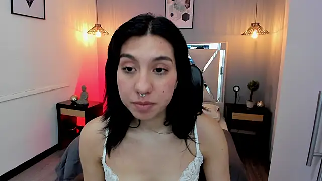 zoe-moreau - Zoe-moreau's free webcam - UK Sex Cams