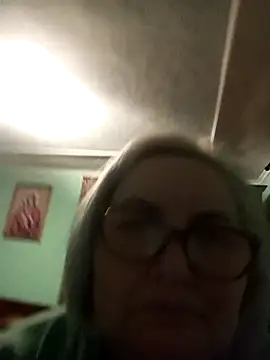 AureliaSky598 webcam