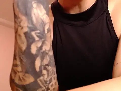 saara_johnson496 webcam