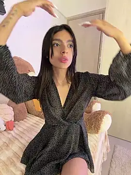 zaraluuv - ZaraLuuv's free webcam - UK Sex Cams