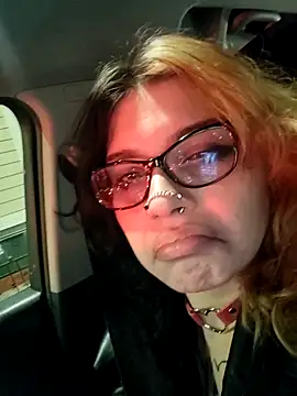 whatevaandissues webcam