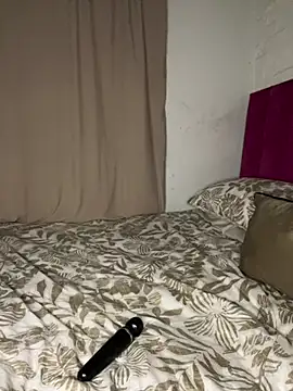 QUEEN_NOBUHLE_FEMDOM_777 webcam