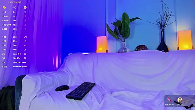 Cheys_Mast live sex cam