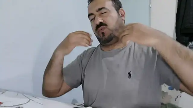 mio_jaks - Mio_jaks's free webcam - UK Sex Cams