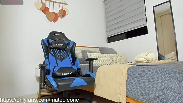 mateoleonee - Mateoleonee's free webcam - UK Sex Cams