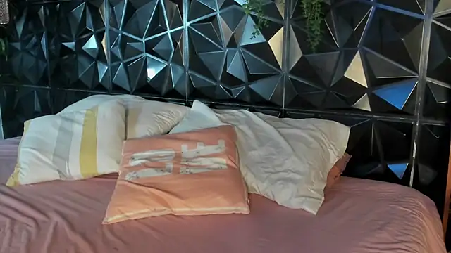 elliot_colton webcam