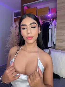 Rossie_Blooms webcam