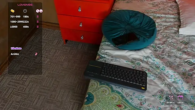 VallerieJones webcam