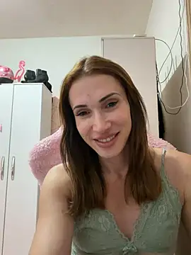 Irresistible24 webcam