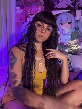 violetasubmissive (F young) - Fingers in my pussy