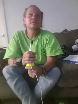 yourMasterisBored webcam