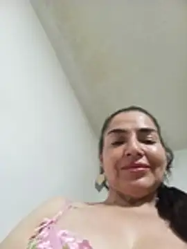 Webcam Model (MaryRoze_)  is live.Free join now!