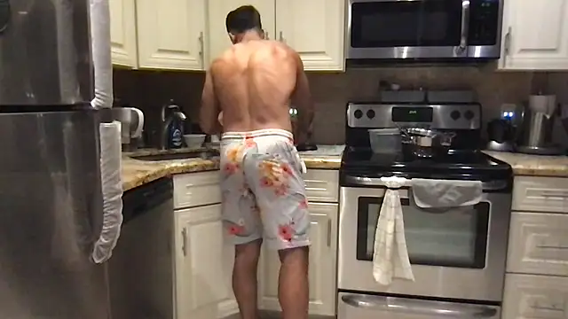 BigGuyMuscle live sex cam