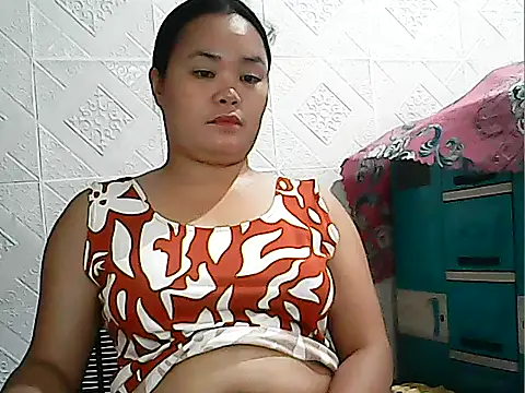 CreamyPussy4uxx webcam