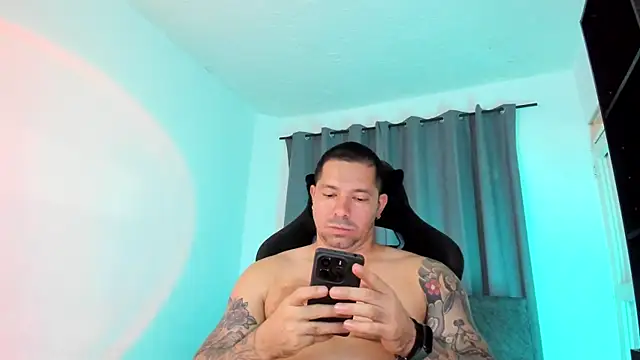 pierre_vidal - Pierre_Vidal's free webcam - UK Sex Cams