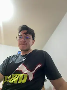 Amon__ashford webcam