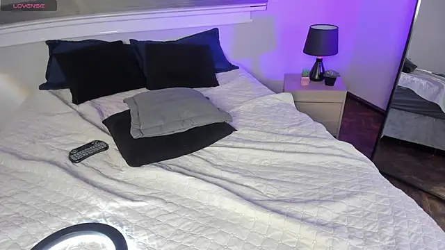 Lara_reynolds_ webcam