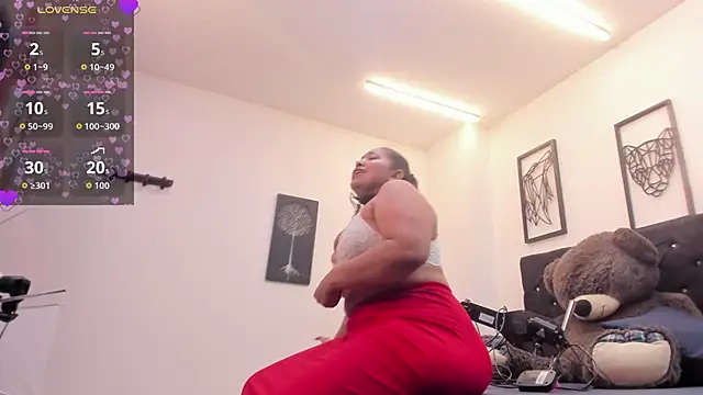 AmaraFontaine webcam