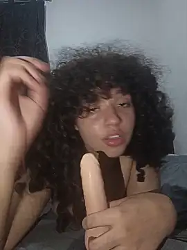 Chloe_and_Violeta webcam