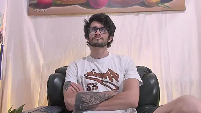 Loggan_donnelly webcam