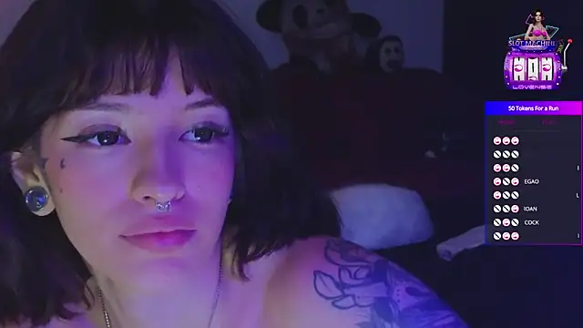 Moonlightt_21 webcam