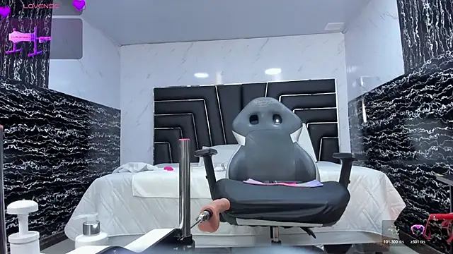 Ladyy_Scarlett webcam