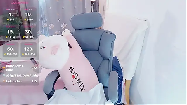 美女yaoyao-baby520在线直播