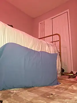 oliviaprettypussy webcam