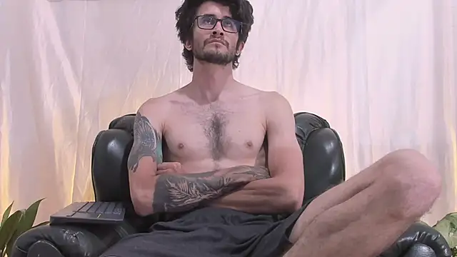 Loggan_donnelly webcam