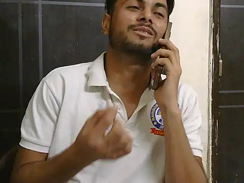 Stubborndesiboy webcam