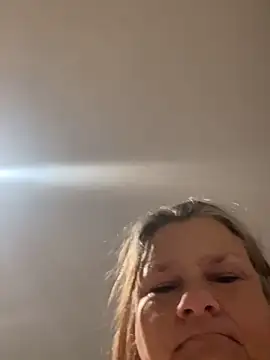 Roxie6989 live sex cam