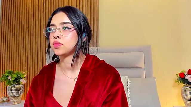 CristalMayson webcam