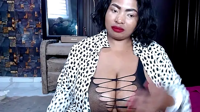 black_barbie4u webcam