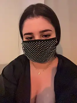 Webcam Model (GLAMOURk)  is live.Free join now!