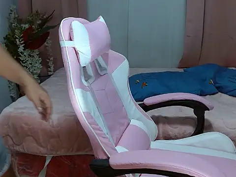 justjakey (M young) - welcome to my room , your obedient man