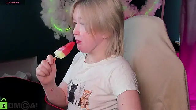 Sara_Robinson webcam