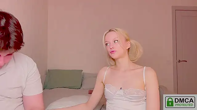 your_molly_mark_ webcam