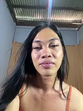 Majesticaaurax webcam