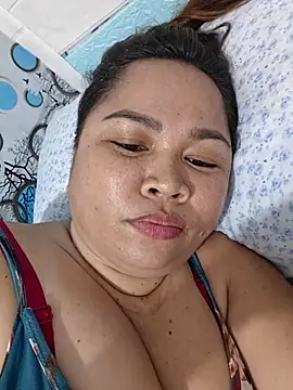 Sweetlorie_83 webcam