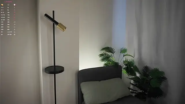 ClarineCasebolt webcam