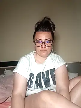 Sweetredvelvet webcam