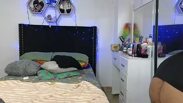 charlotte_077 webcam