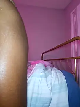 oliviaprettypussy webcam