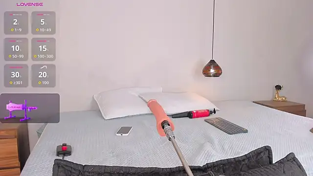 REINA_ADAHARA webcam