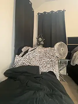 Fifty_Shades_Of_Redd webcam