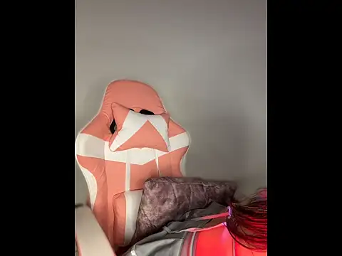 ScarletVelvetX webcam