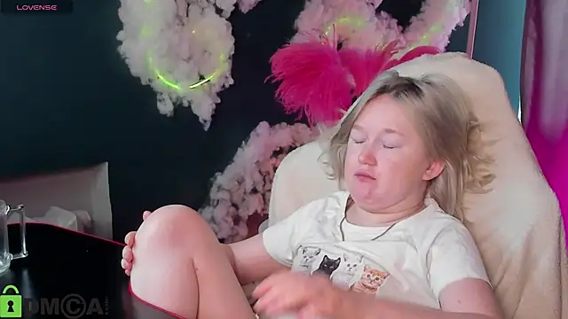 Sara_Robinson webcam